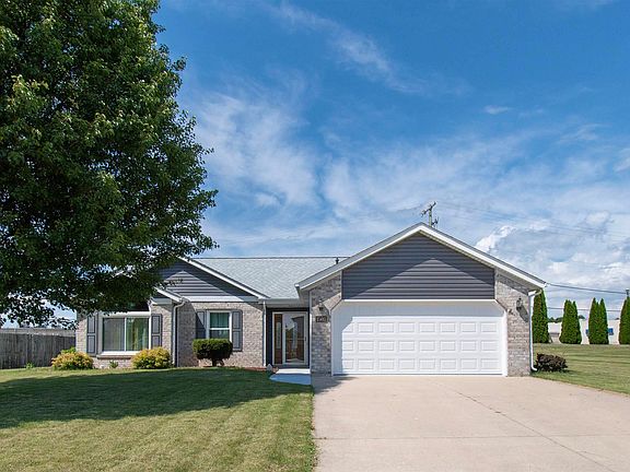 2nd image of 1503 Knoll Crest Dr