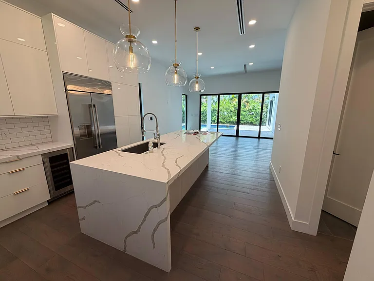 120 Summa St — Photo 5
