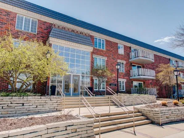 13335 Watertown Plank Rd APT 315, Elm Grove, WI 53122
