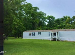 2802 Atchafalaya River Hwy, Breaux Bridge, LA 70517