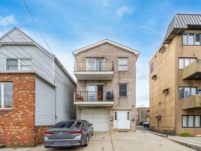 38 W 20th St, Bayonne, NJ, 07002
