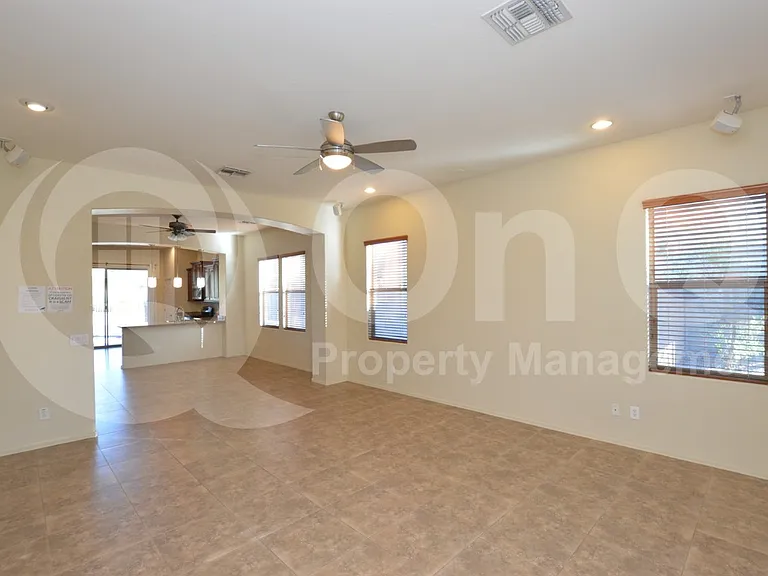 7727 S 39th Way — Photo 8