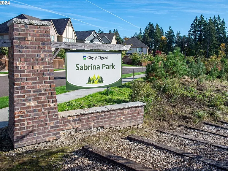 13166 SW Apple Grove Ter — Photo 22