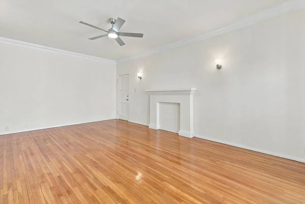 1 bed, 700 sqft, $1,995 — Photo 4