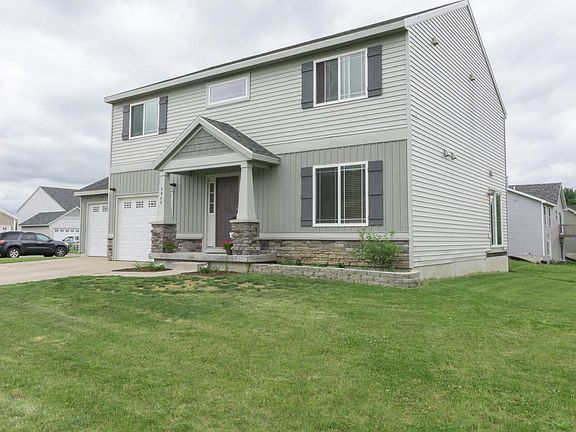3rd image of 5945 E Timberlake Ln SE