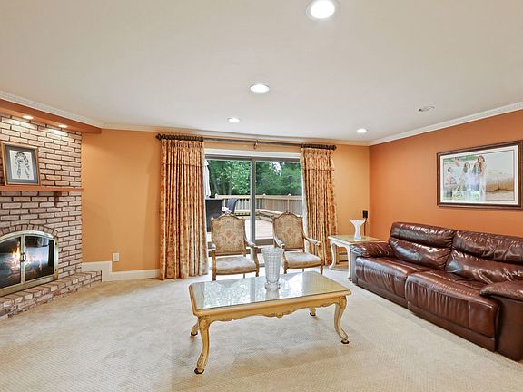 4th image of 4 Norma Ln