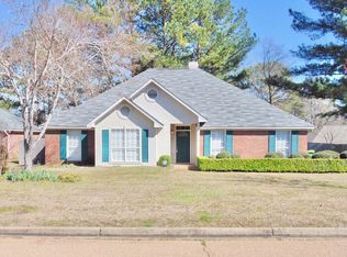 302 Arlington Cir, Ridgeland, MS 39157