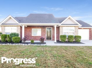 1856 Moonlight Dr, La Vergne, TN 37086