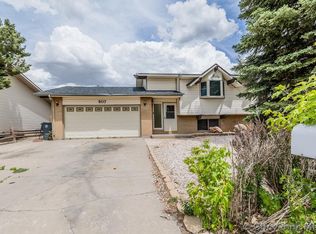 807 Phoenix Dr, Cheyenne, WY 82001