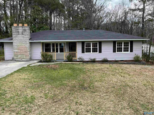 1632 Arrowhead Dr, Gadsden, AL 35903