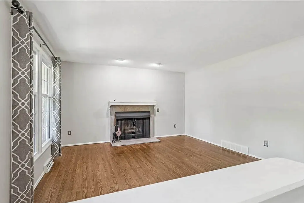 244 Atterbury Blvd — Photo 4