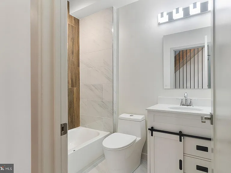 3118 Ridge Ave #2 — Photo 13