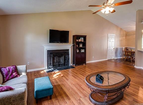 5th image of 7227 Grassy Knob Ct