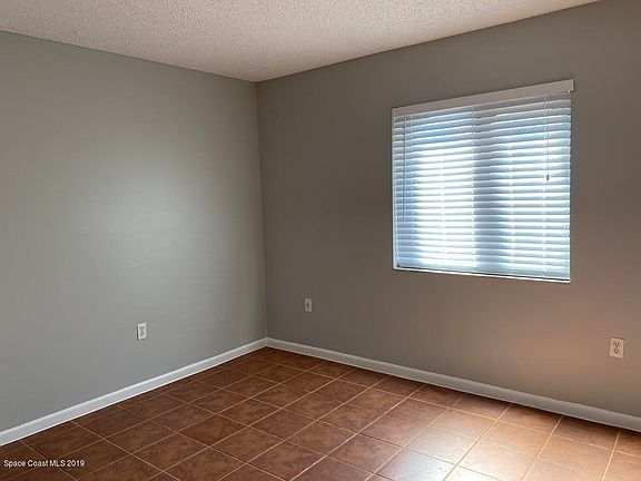 5th image of 210 San Juan Cir #210