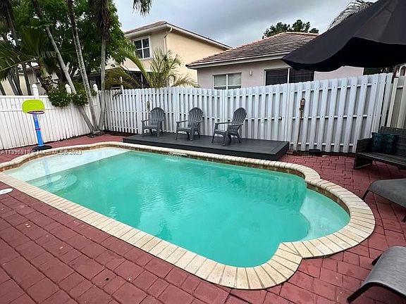 5th image of 4825 NW 19th St