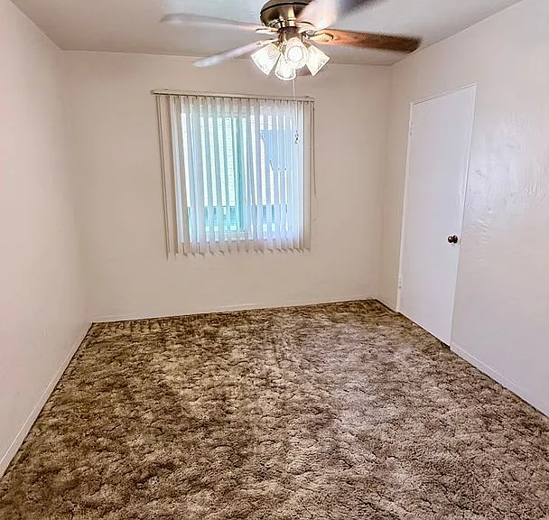 2205 O St — Photo 4