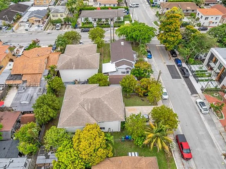 1029 SW 11th Ave #1029 — Photo 43