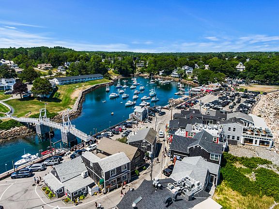 2nd image of 113 Perkins Cove Road