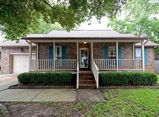 526 Beechcraft St, Charleston, SC 29407