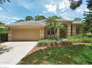 6602 Chestnut Cir, Naples, FL 34109