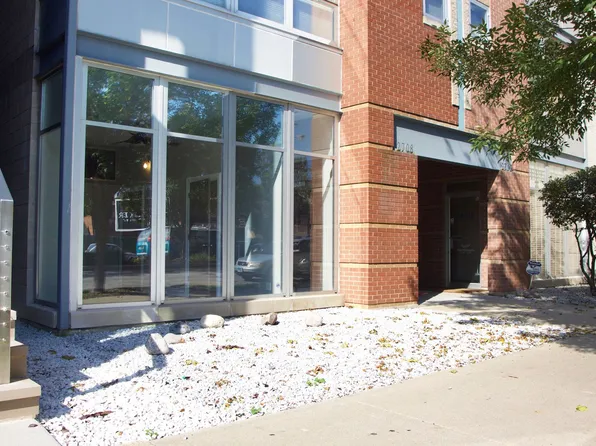 2708 N Ashland Ave #1, Chicago, IL 60614
