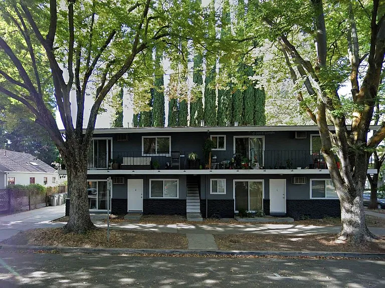 2630 G St #1 — Photo 1