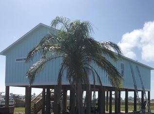 203 Lands End St, Rockport, TX 78382