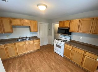 104 8th St NW #2, Faribault, MN 55021