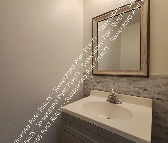 205 Ashcroft Dr — Photo 8