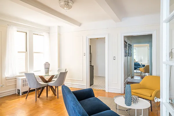 Sold by Compass | media 10