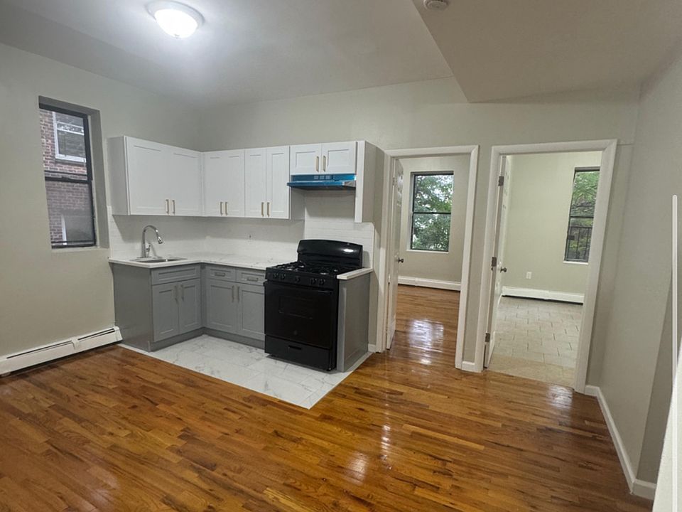 1st image of 245-247 Roseville Ave #1B