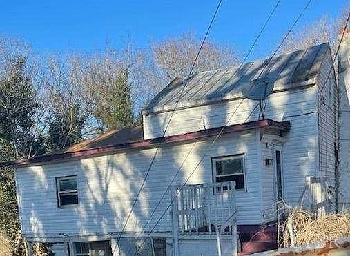 2nd image of 1612 Union St Lot E