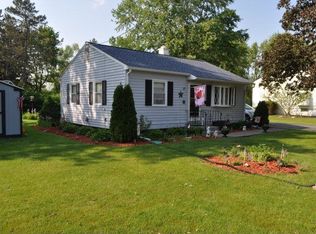 3 Seneca Manor Dr, Seneca Falls, NY 13148