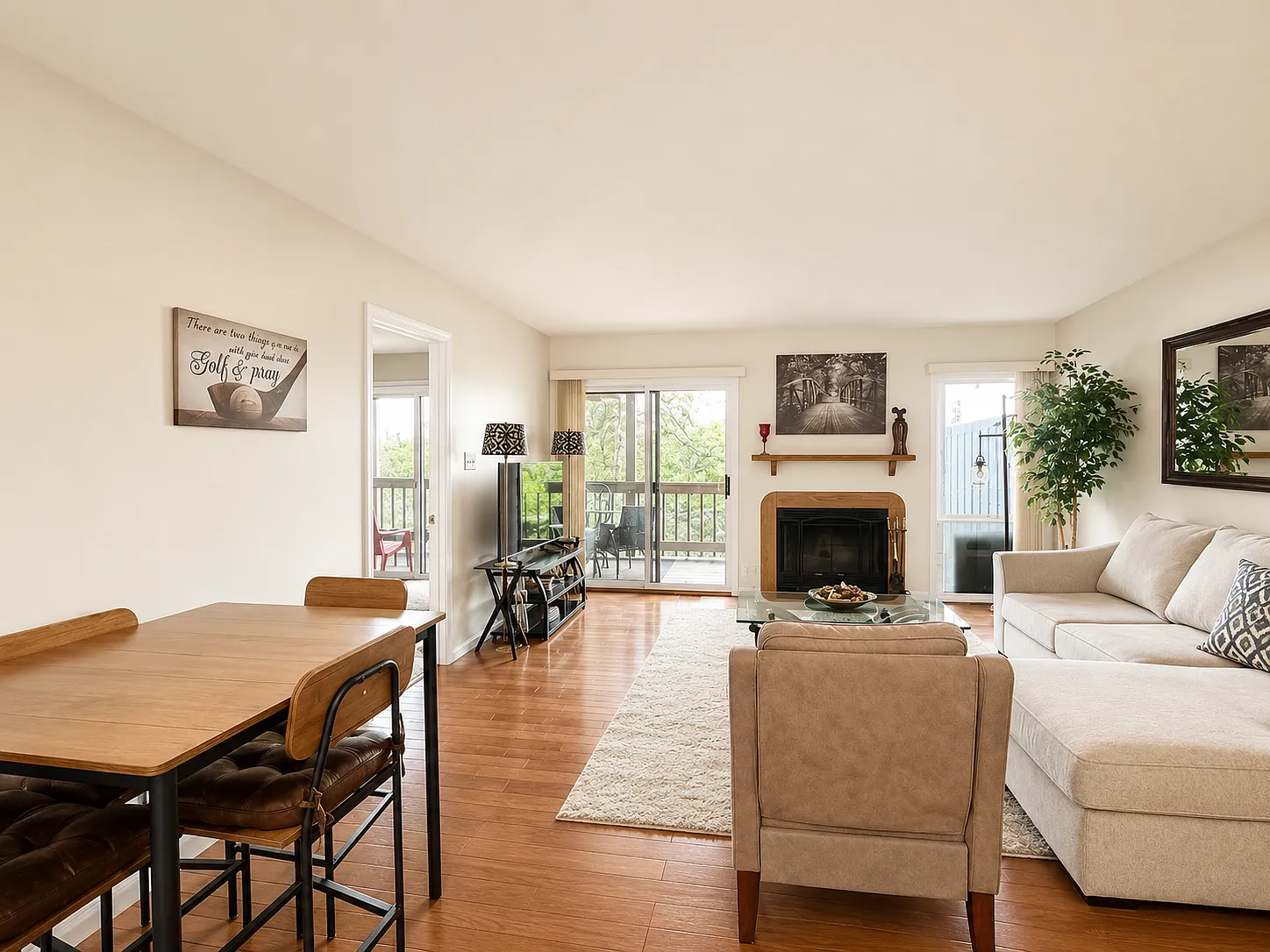 2 bed, 900 sqft, $1,800 — Photo 3