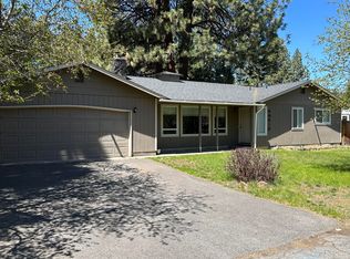 60815 Goldenrain Dr, Bend, OR 97702