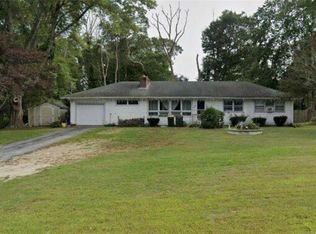 1639 Bulgarmarsh Rd, Tiverton, RI 02878