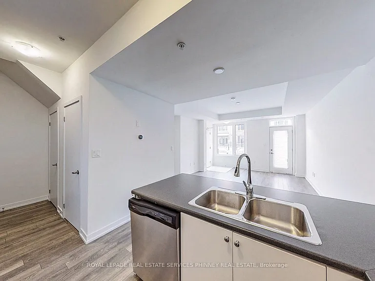 1555 Kingston Rd #514 — Photo 8