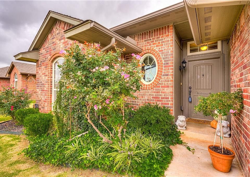 1st image of 10008 Squire Ln