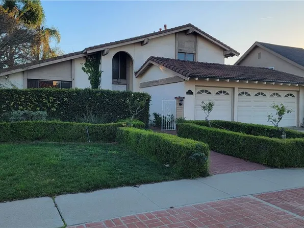 2045 Goldeneye Pl, Costa Mesa, CA 92626