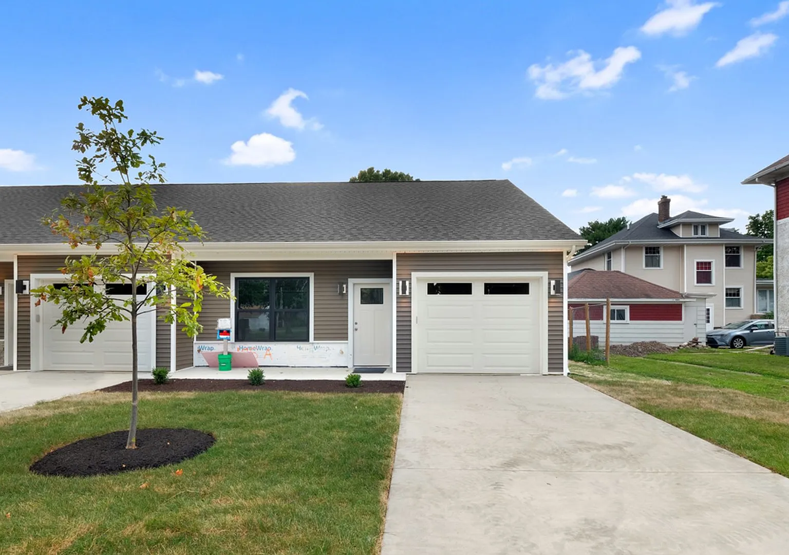 New Construction | Modern 2-Bedroom, 2-Bathroom Townhomes — Photo 3