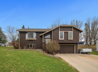 404 6th St NE, New Prague, MN 56071