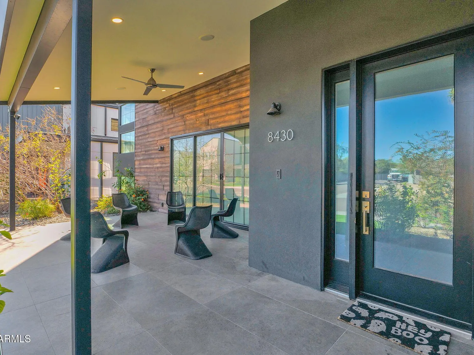 4 bed, 4.5 bath, 3590 sqft, $6,500 — Photo 4