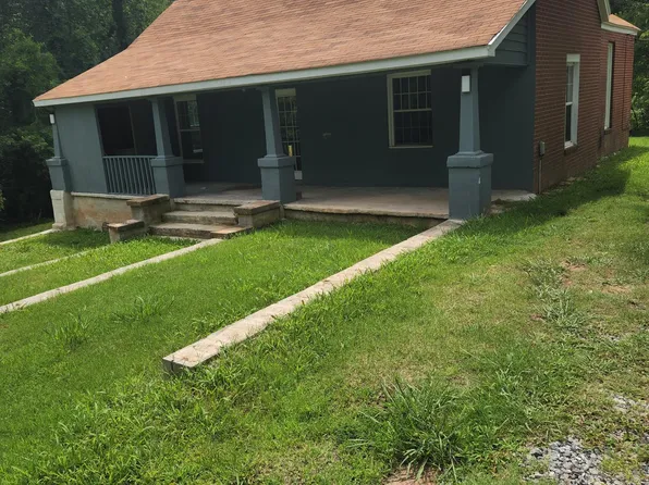 1105 N 1st Ave, Madison, NC 27025
