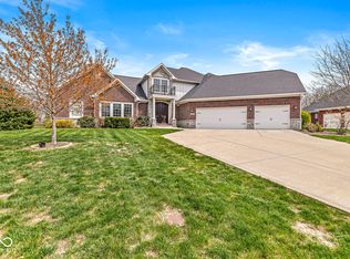 621 Foxboro Dr, Avon, IN 46123