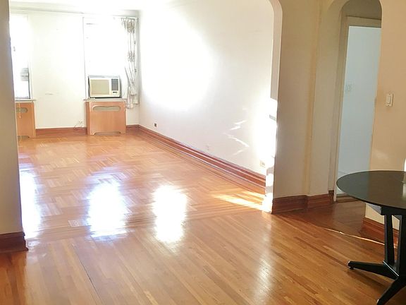 3rd image of 2195 E 22nd St APT 5F