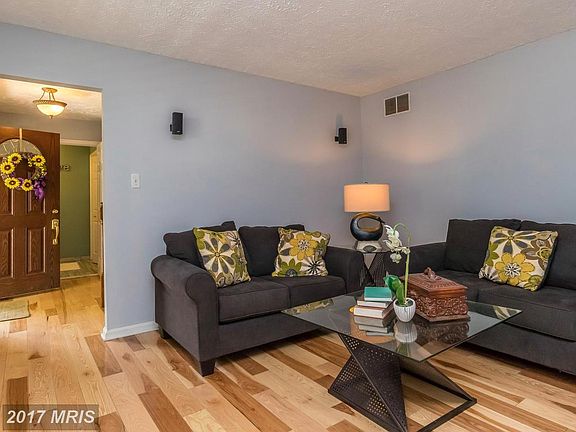 2nd image of 3209 Blackwalnut Dr