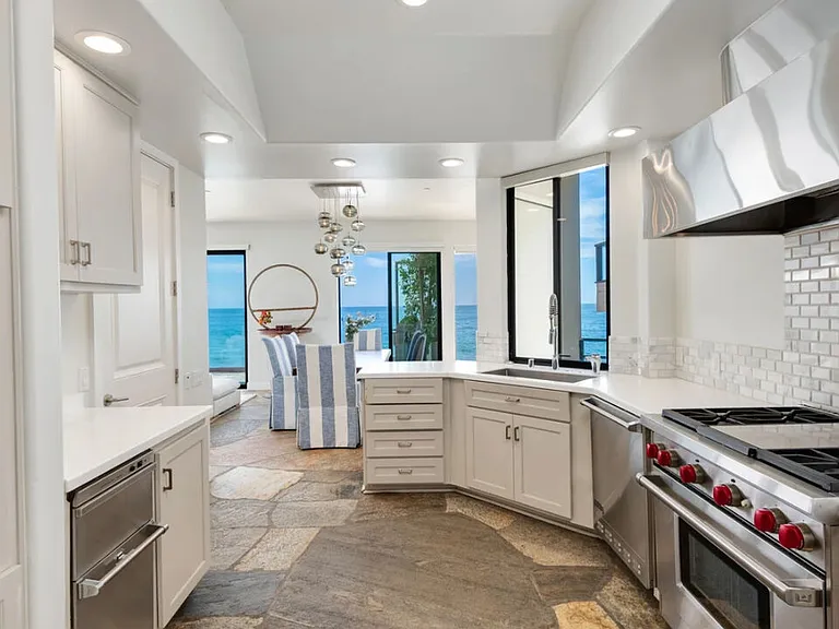 25252 Malibu Rd #UPPER — Photo 14