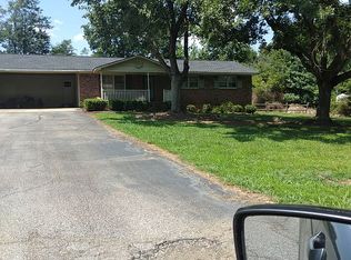 6308 N Pinnacle Dr, Spartanburg, SC 29303