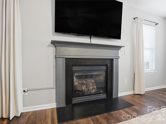 5th image of 546 River View Dr