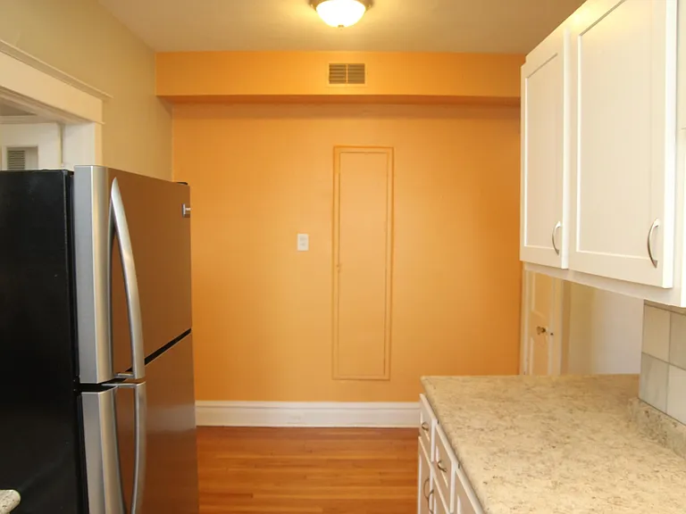 2034 McCausland Ave #2S — Photo 9